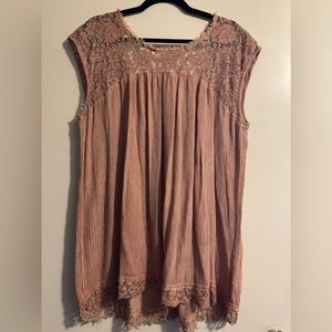 Kori America dusty rose top size large